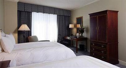 фото отеля Wyndham Riverfront New Orleans