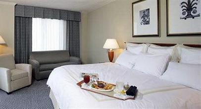 фото отеля Wyndham Riverfront New Orleans