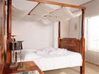 фото отеля Loucas Hotel