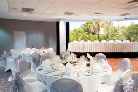 фото отеля Crowne Plaza Hotel Surfers Paradise Gold Coast