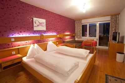 фото отеля Hotel Alte Post Faistenau