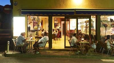 фото отеля Hostal Colonial Ses Salines