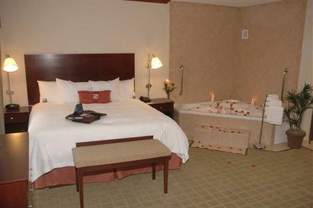 фото отеля Hampton Inn & Suites Waxahachie