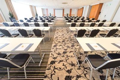фото отеля Park Inn by Radisson Hannover