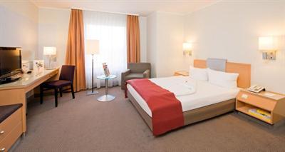 фото отеля Park Inn by Radisson Hannover