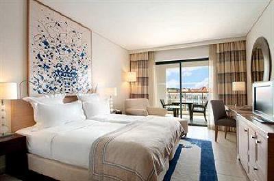 фото отеля Hilton Vilamoura As Cascatas Golf Resort & Spa