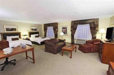 фото отеля Hampton Inn & Suites Rockville Centre