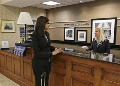 фото отеля Hampton Inn & Suites Rockville Centre