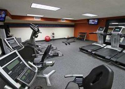 фото отеля Hampton Inn & Suites Rockville Centre