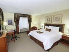 фото отеля Hampton Inn & Suites Rockville Centre