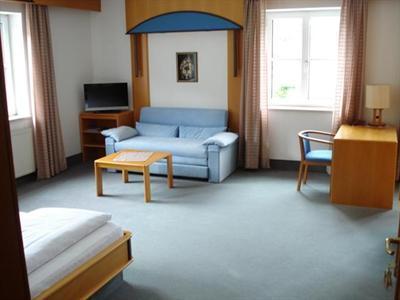 фото отеля Hotel-Gasthof zum Goldenen Schiff
