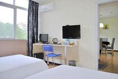 фото отеля Jichu Express Hotel Jingzhou Yulan