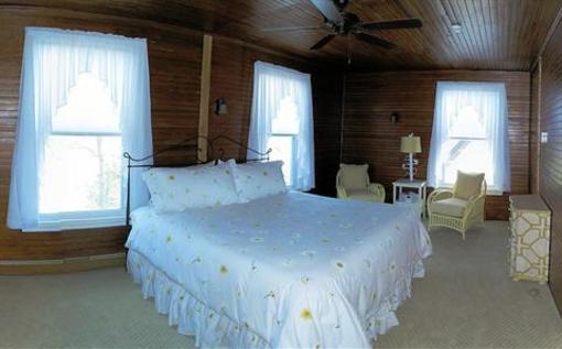 фото отеля Grey Havens Inn
