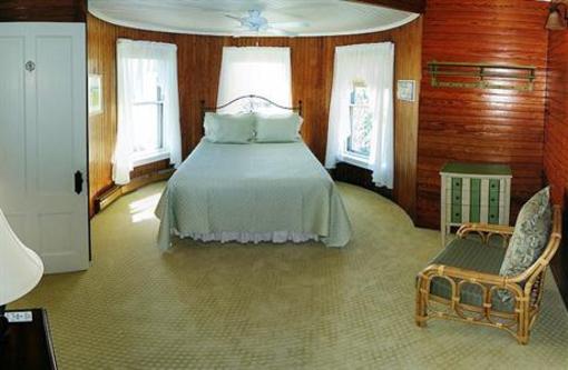 фото отеля Grey Havens Inn