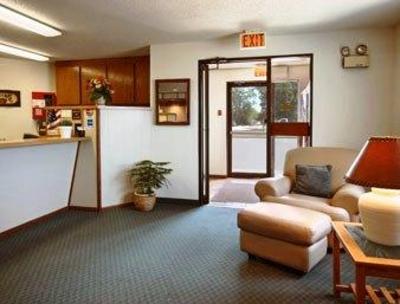 фото отеля Super 8 Glencoe