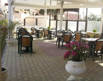 фото отеля Rev'Hotel Leucate