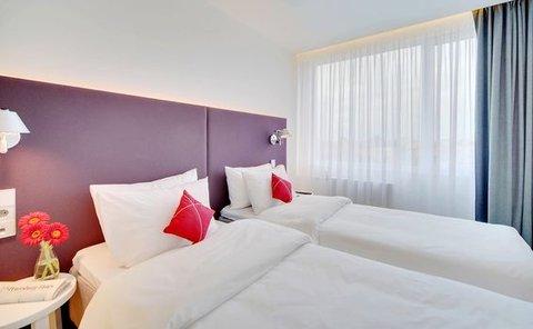 фото отеля Azimut Hotel