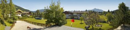 фото отеля Sonnberg Ferienanlage Hotel Flachau
