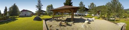 фото отеля Sonnberg Ferienanlage Hotel Flachau