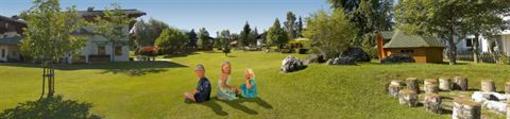 фото отеля Sonnberg Ferienanlage Hotel Flachau