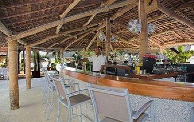 фото отеля Moorings Hotel Port Vila