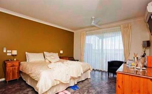 фото отеля Country Guesthouse Schonegg