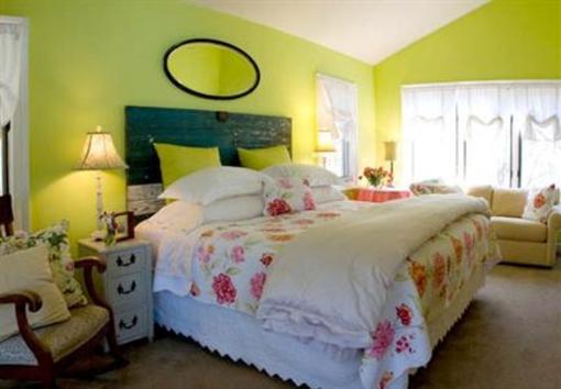 фото отеля High Meadows Vineyard Inn