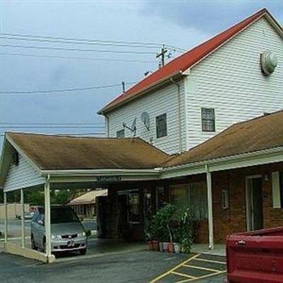 фото отеля Parkway Inn Newport