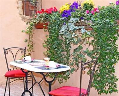 фото отеля Logis Saint Clair