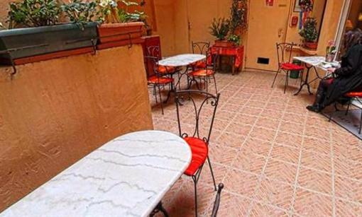 фото отеля Logis Saint Clair