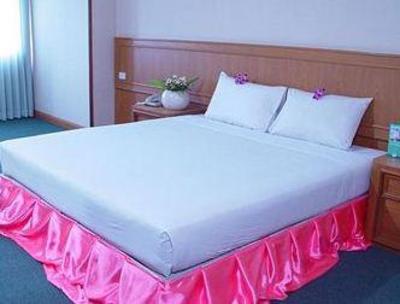 фото отеля PathumThani Place Hotel