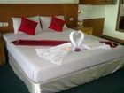 фото отеля PathumThani Place Hotel
