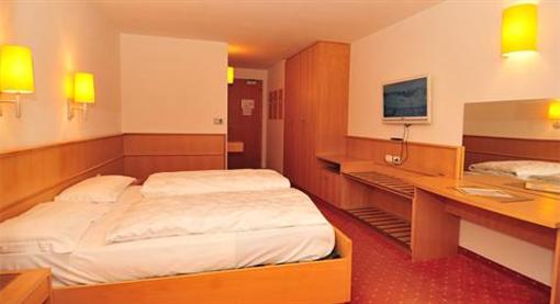 фото отеля Garni Hotel Ludwig Truden im Naturpark