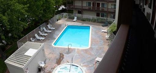 фото отеля EZ 8 Motel South Bay