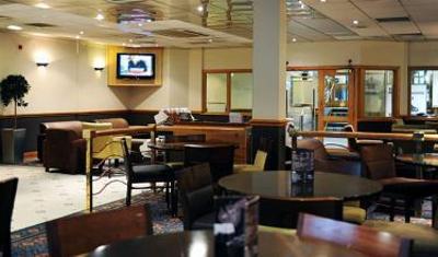 фото отеля De Vere Village Hotel Liverpool