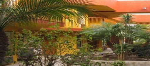 фото отеля Dynasty Inn Gardena