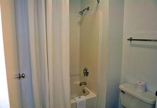 фото отеля Motel 6 Monterey Marina