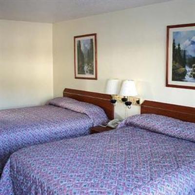 фото отеля Northwoods Inn Clatskanie