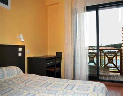 фото отеля Hotel Mermoz Mimizan