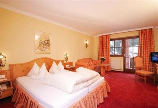 фото отеля Hotel Mandarfner Hof Sankt Leonhard in Pitztal