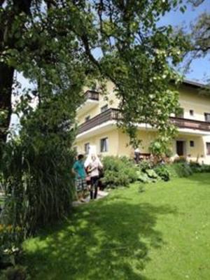 фото отеля Fruhstuckspension Bauernhof Schobringerhof