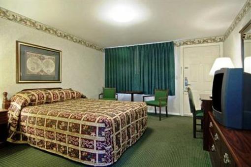 фото отеля Americas Best Value Inn Brooklyn/Danielson