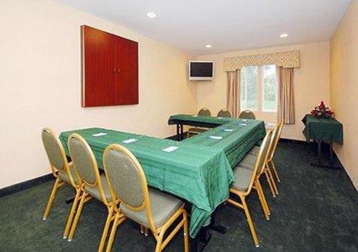 фото отеля Comfort Inn Milford