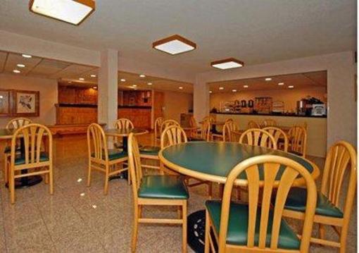 фото отеля Quality Inn Emporia (Virginia)