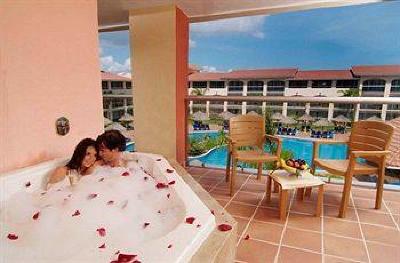 фото отеля Sandos Riviera Beach Resort & Spa Playa del Carmen