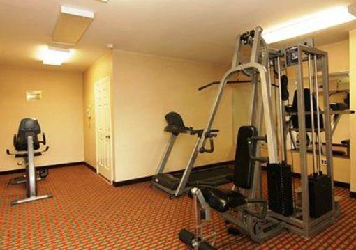 фото отеля Econo Lodge MacArthur Airport
