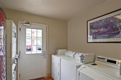 фото отеля Extended StayAmerica Kansas City - Lenexa