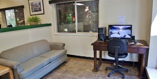 фото отеля GuestHouse Inn & Suites Wilsonville