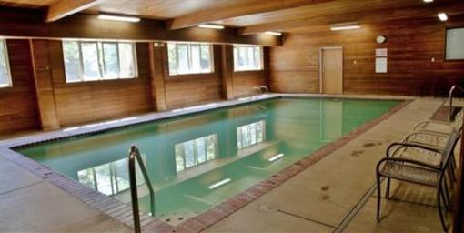 фото отеля GuestHouse Inn & Suites Wilsonville