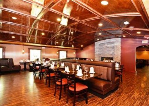 фото отеля Comfort Inn & Suites Plattsburgh